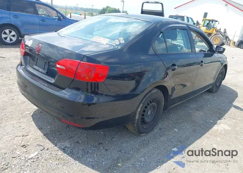 2013 Volkswagen Jetta 2.0L S z USA, uszkodzony, nr VIN 3VW1K7AJ9DM286607